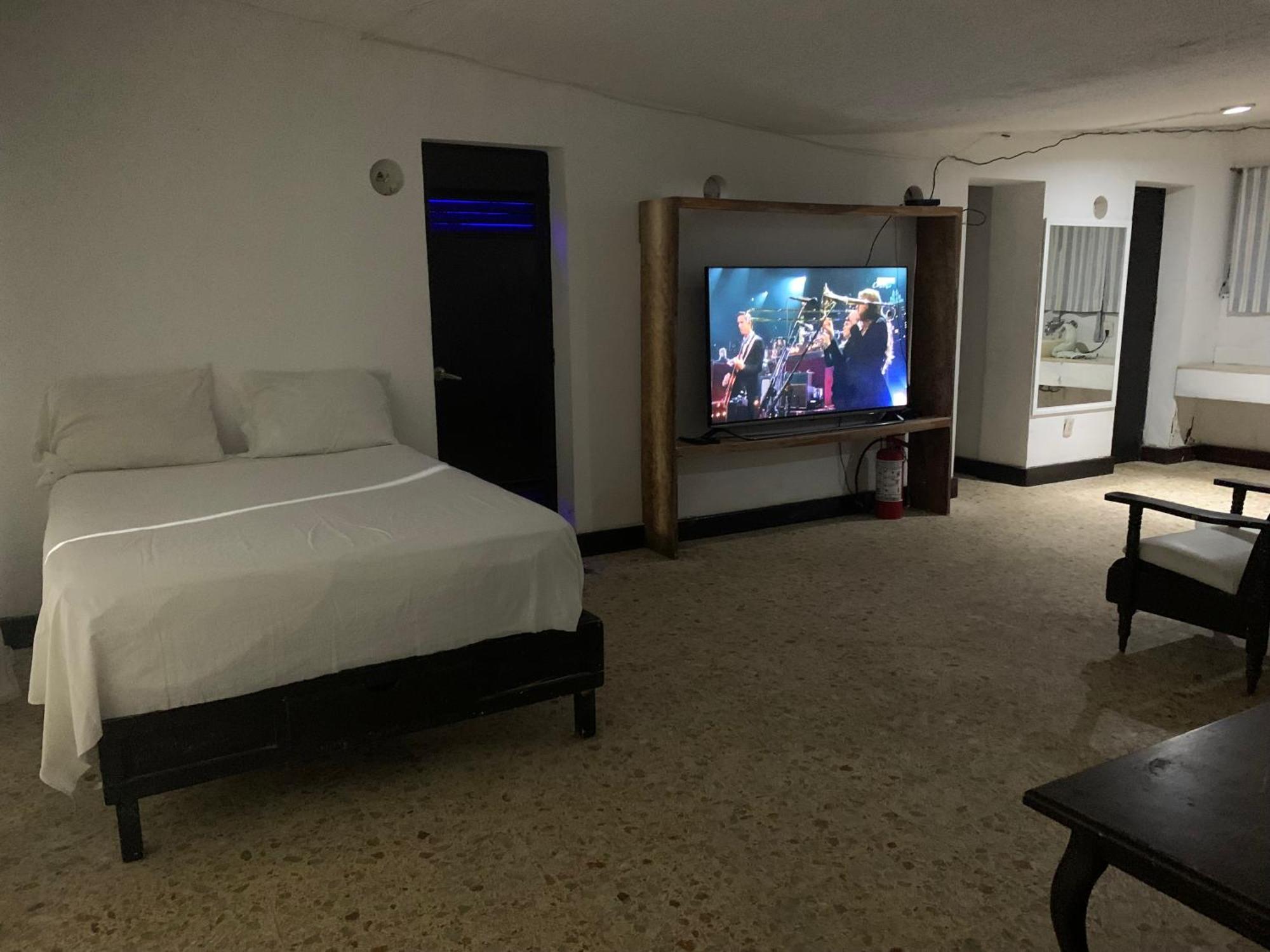 Donde Mira El Sol, Promo Primavera Hasta 50 Por Ciento (Adults Only) Acapulco Kültér fotó